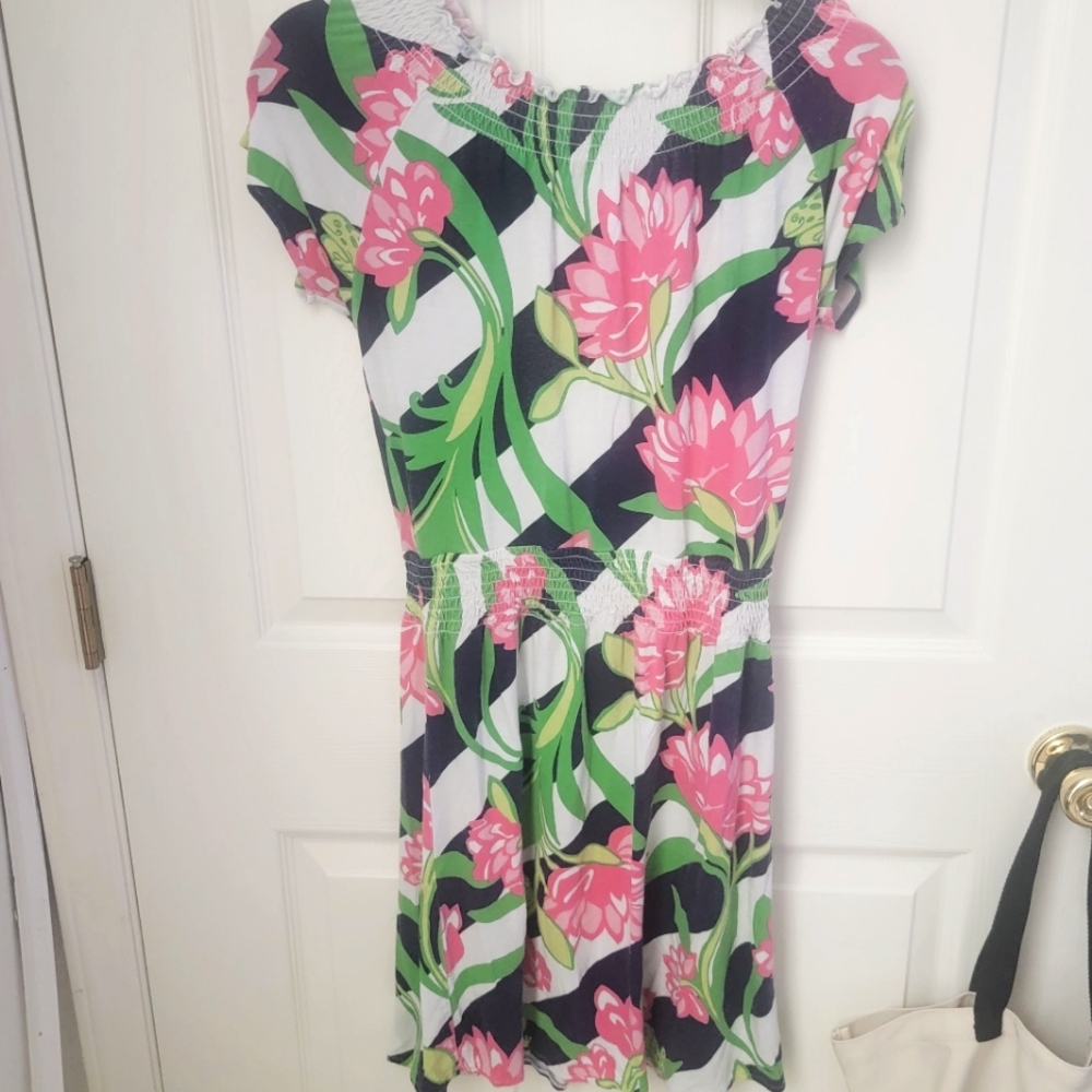 LILLI Pulitzer size small S comfortable dress